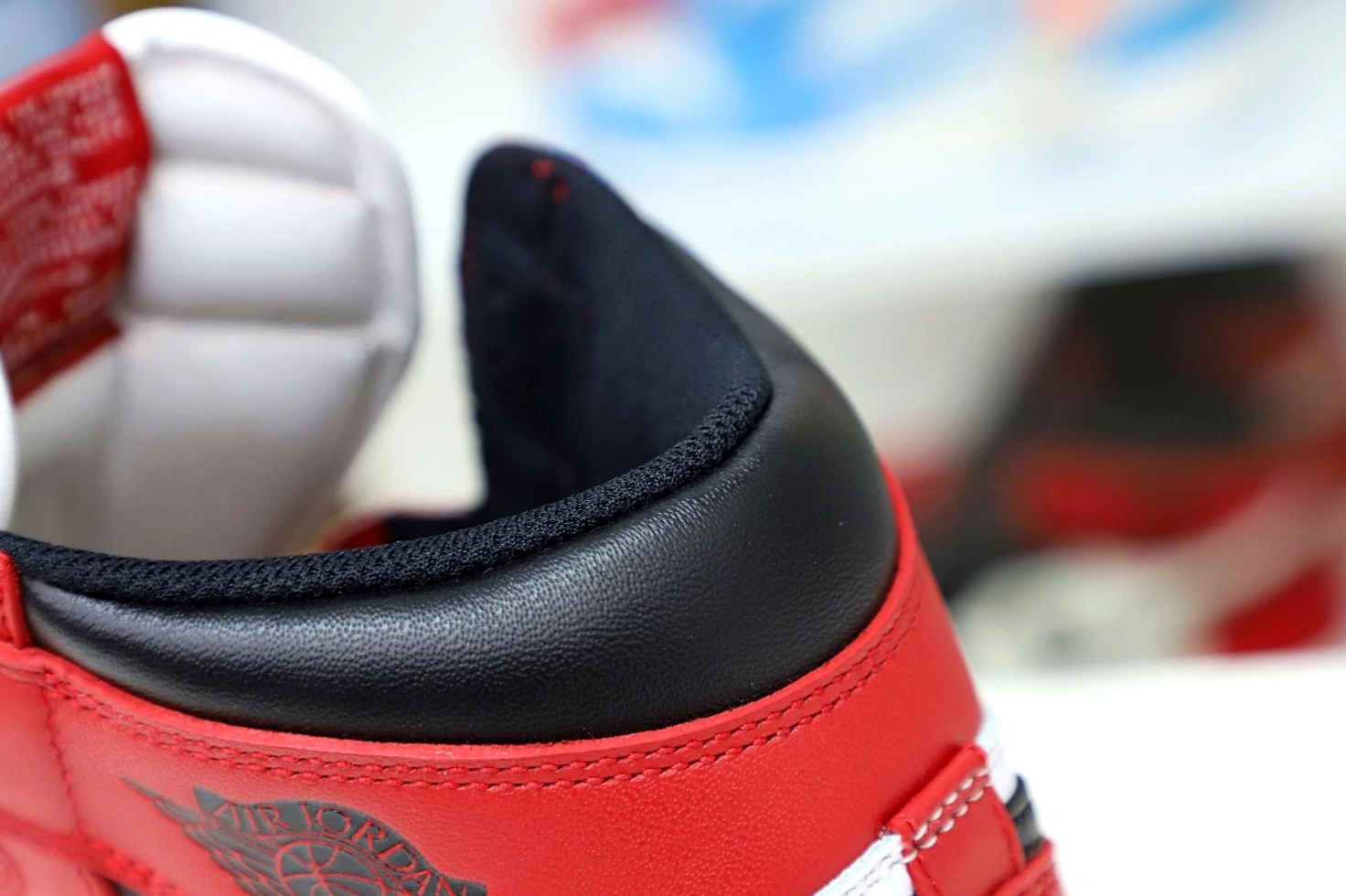 RETRO AIR 1 2015 HIGH OG JORDAN 'CHICAGO' 0716